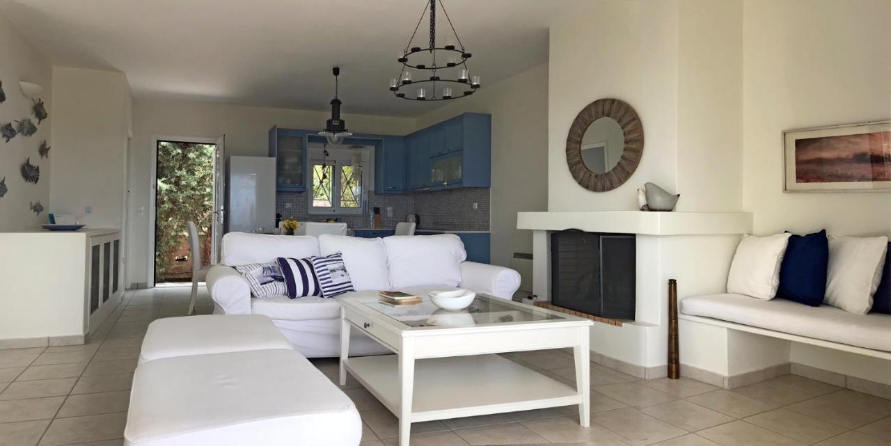 Serenity Villa Aegina Fantastic View Near The Beach Luaran gambar