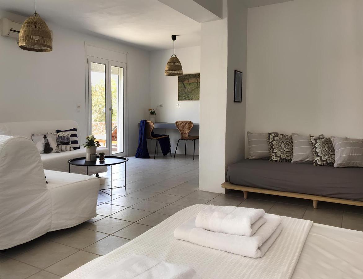 Serenity Villa Aegina Fantastic View Near The Beach Luaran gambar