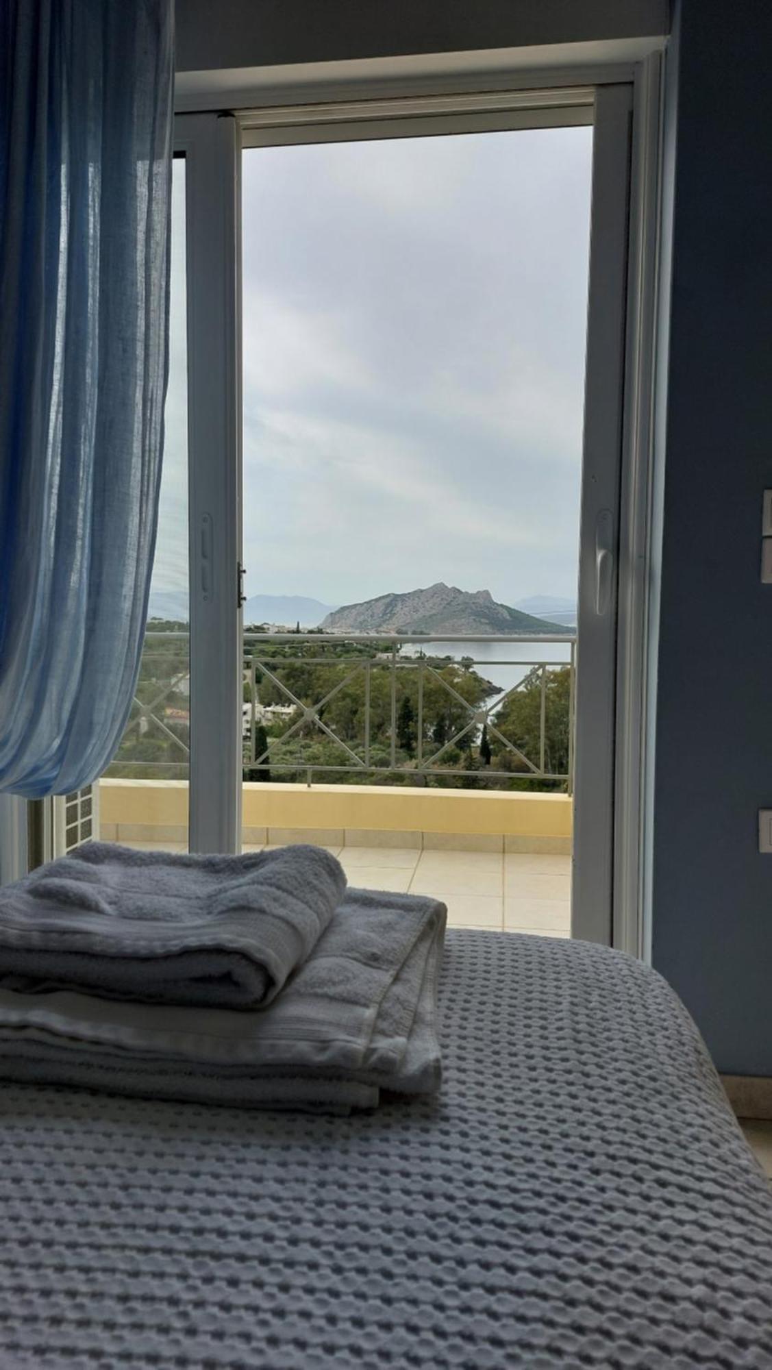 Serenity Villa Aegina Fantastic View Near The Beach Luaran gambar